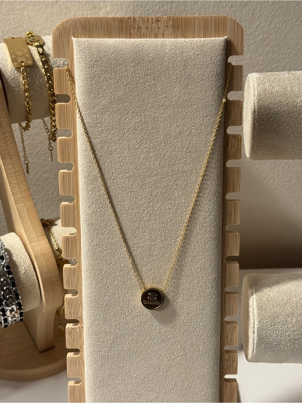 Gold Pendant Necklace - Women Jewelry